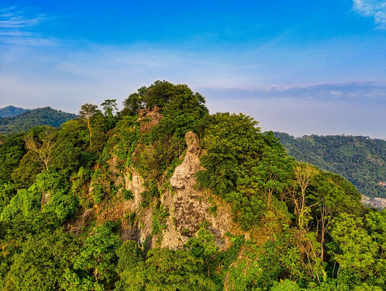 Londa Cliff