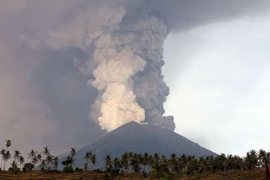 The threat from Agung volcano in Bali is not over
