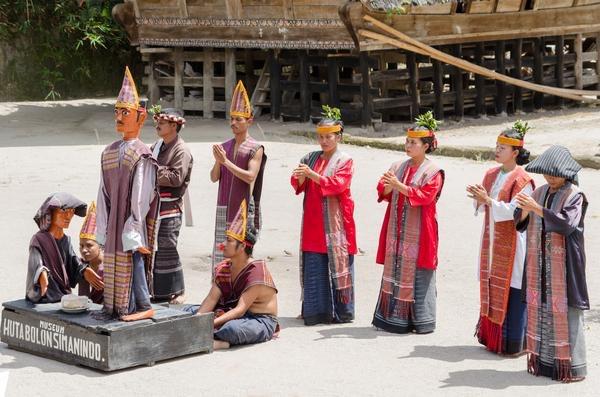 Focus on 4 ethnic groups in Indonesia