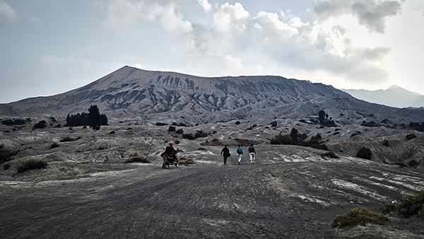 Discovery of Mount Bromo with Azimuth Adventure Travel