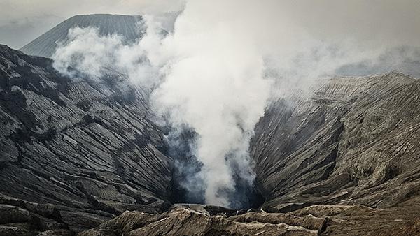 Discovery of Mount Bromo with Azimuth Adventure Travel