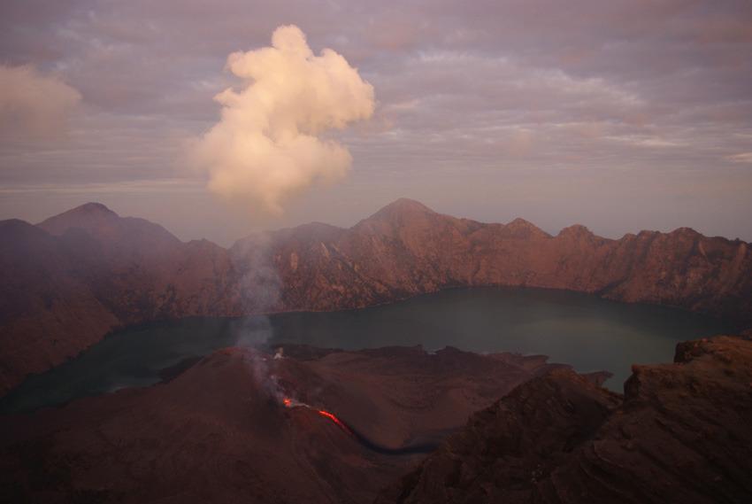 Merapi, Agung, Rinjani, these Indonesian volcanoes to watch out for