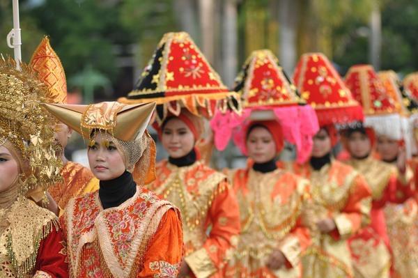 Focus on 4 ethnic groups in Indonesia