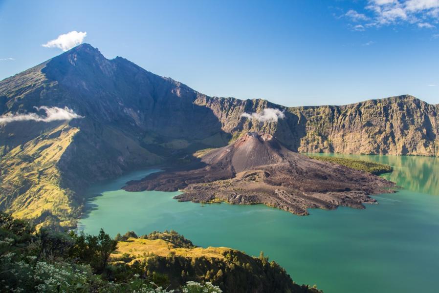 The most beautiful volcanoes in Indonesia